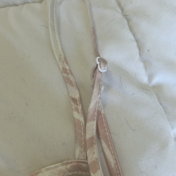 Pacsun Pink and White Graphic Tank Crop Top size small tye back - Picture 4 of 8